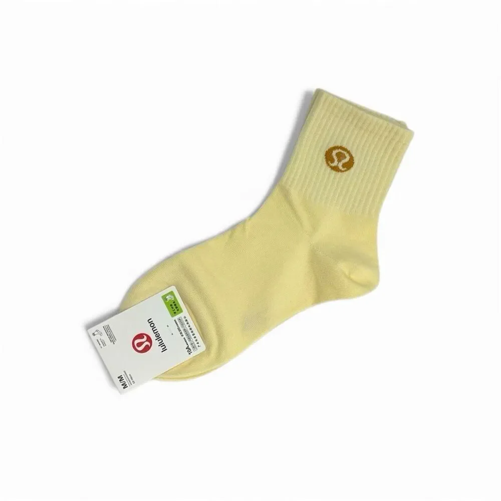Lululemon NWT Yellow 3/4 Crew Socks Size M